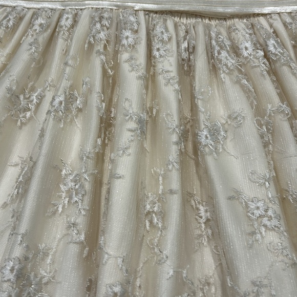 Cinderella Cream Girls Dress Formal layered tie back with zip up back - Picture 4 of 13